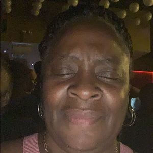 Meet your Posher, Jeannette
